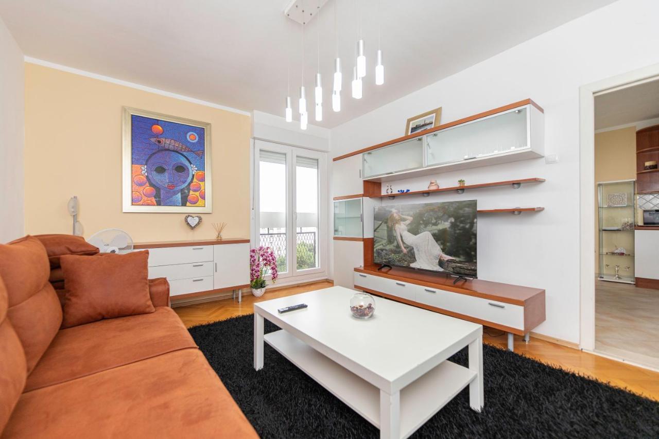 Darko Apartment *